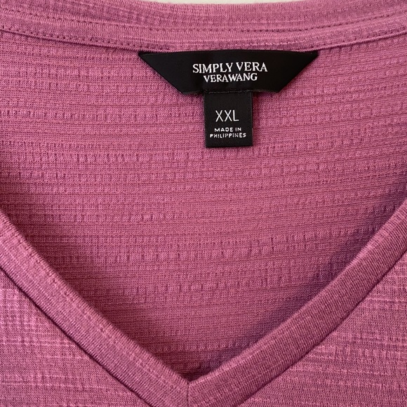 Simply vera vera Wang V-Cut shirt - Picture 8 of 9